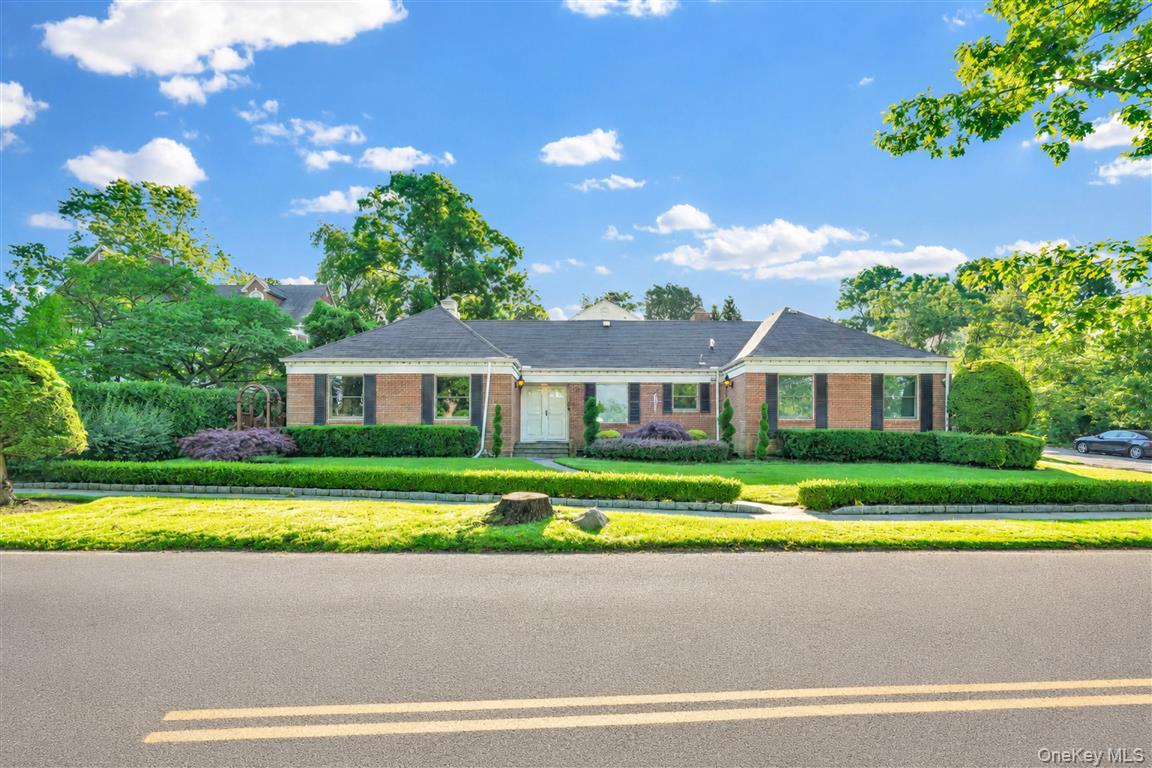 105 Park Ln