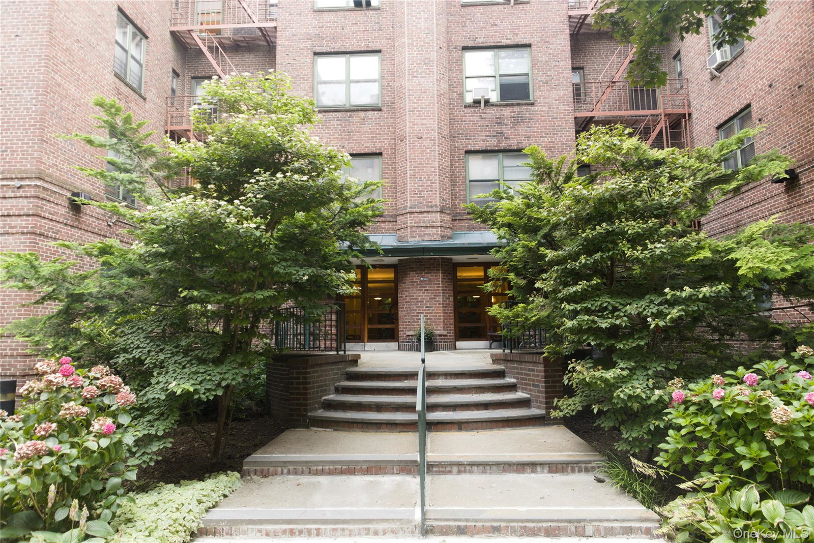 3441 78th St Unit 6B