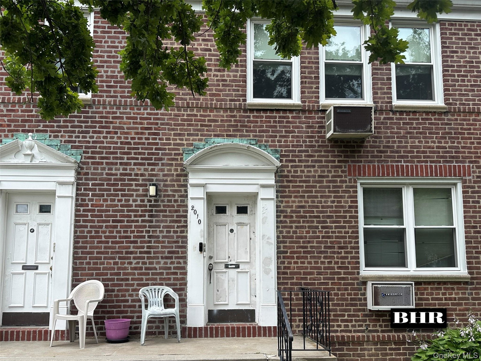 2010 E 57th St Unit 89B