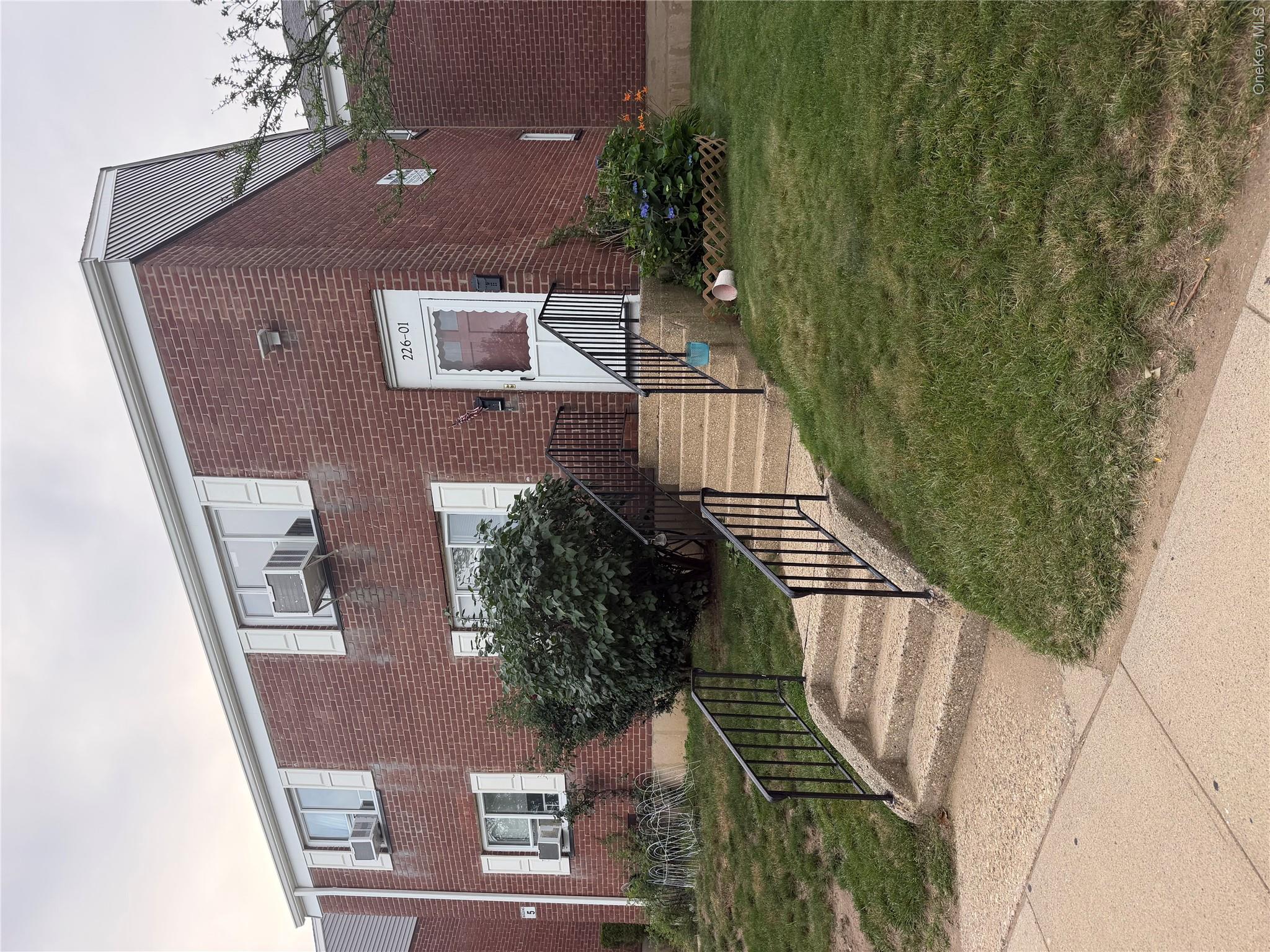 22601 Hillside Ave Unit 52