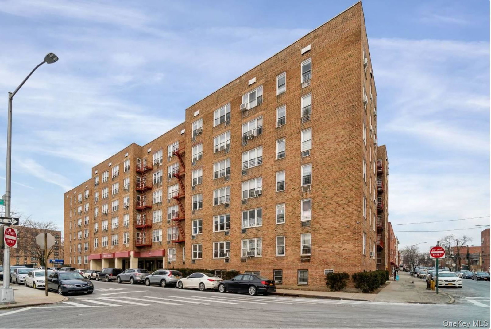 5921 Calloway St Unit 4T