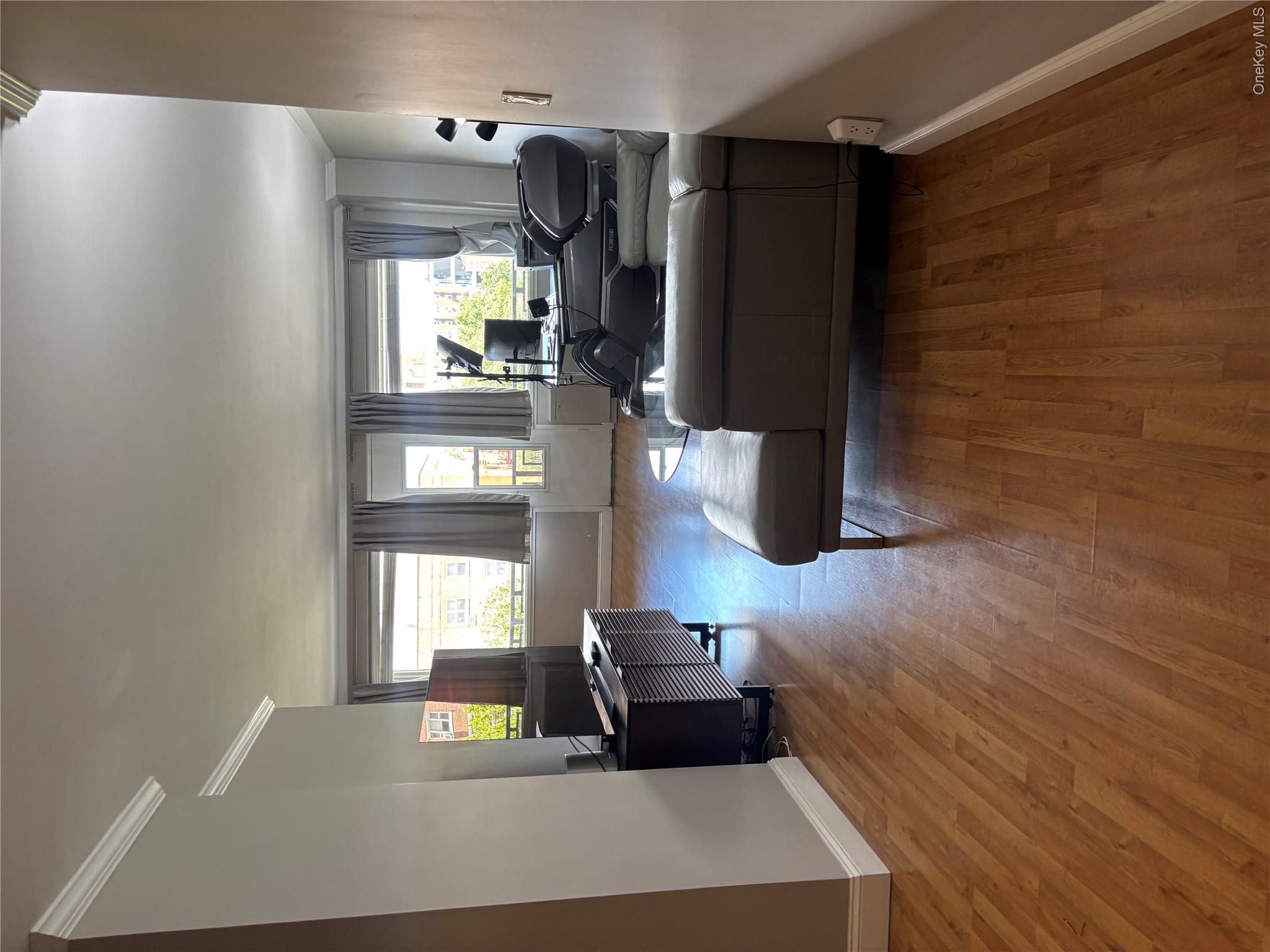 3777 Independence Ave Unit 5D