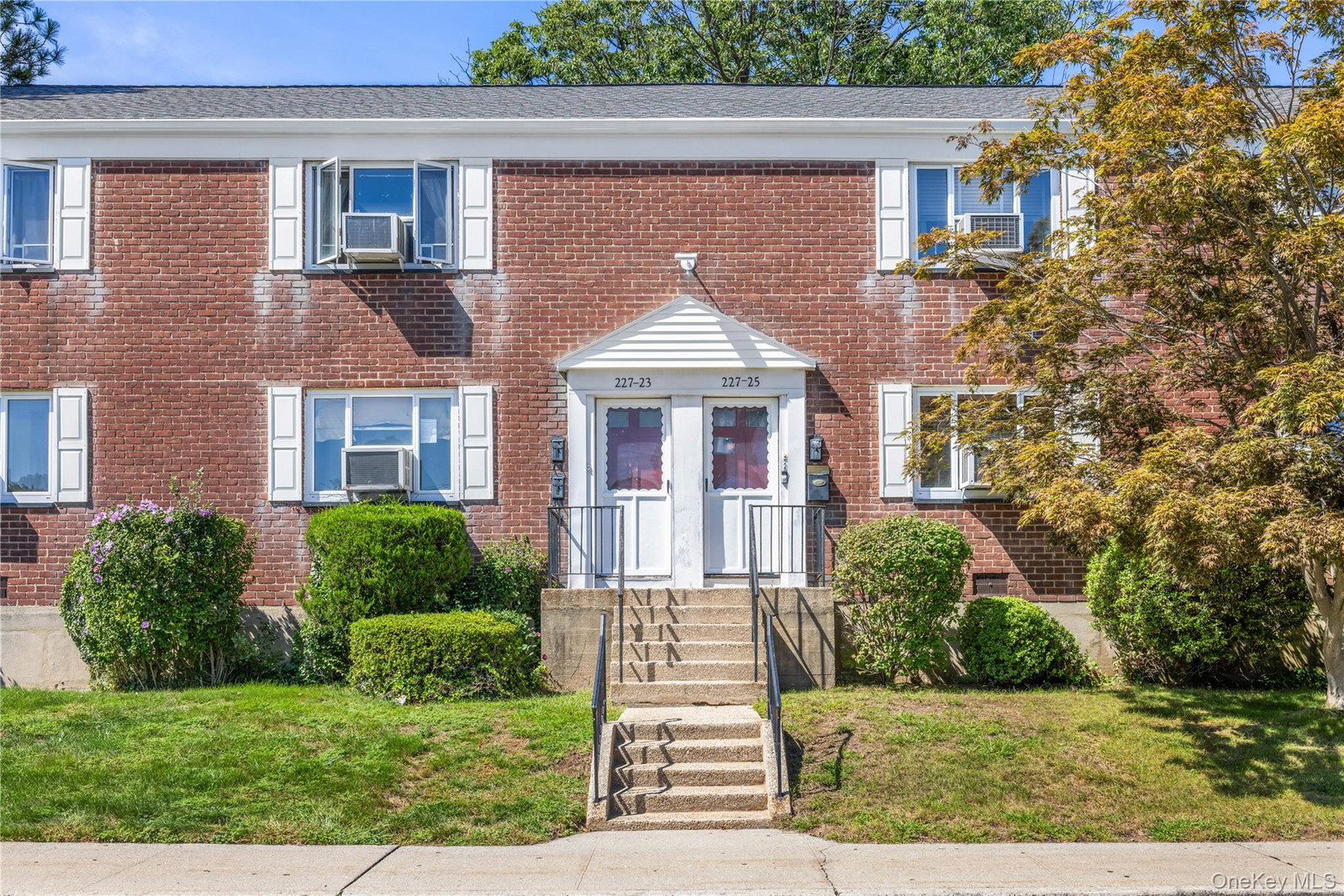 22723 Hillside Ave Unit Lower