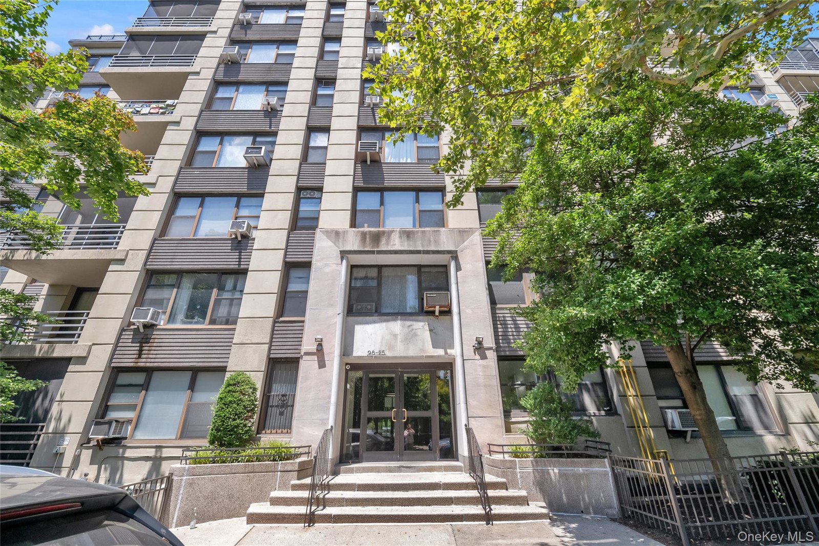 9825 64th Rd Unit 6F