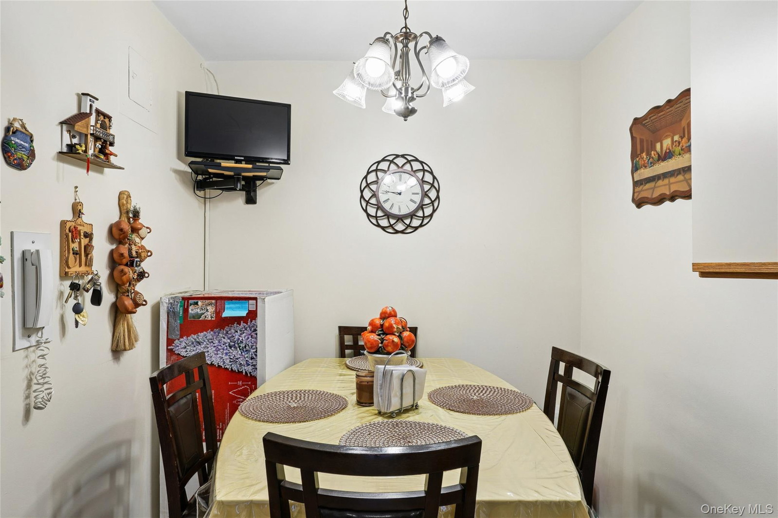 3305 90th St Unit 2D