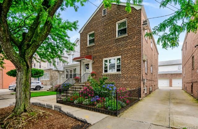 3061 Lasalle Ave