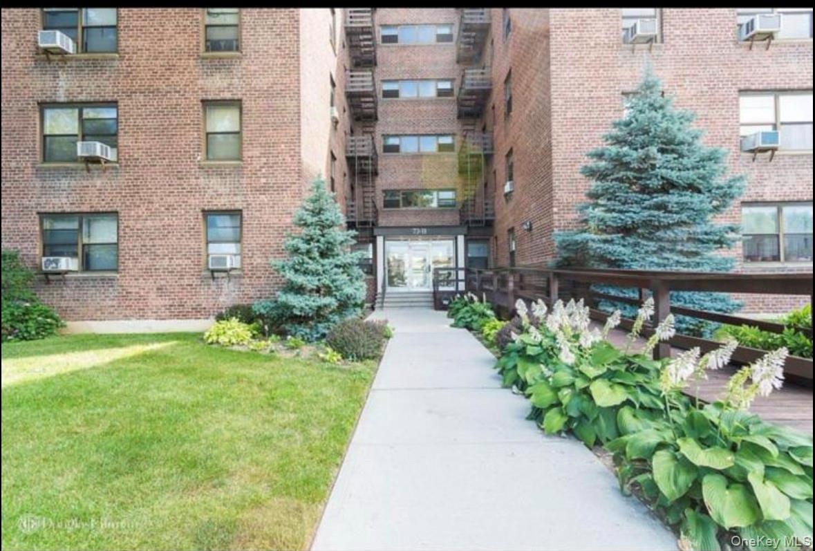 7311 Bell Blvd Unit 2B