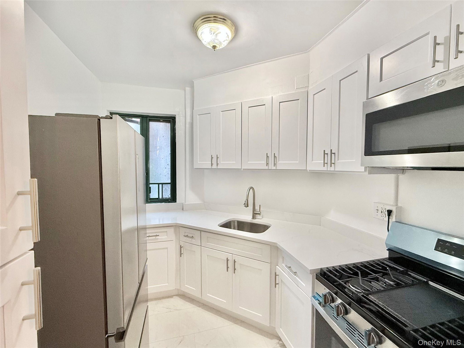1651 Metropolitan Ave Unit MB