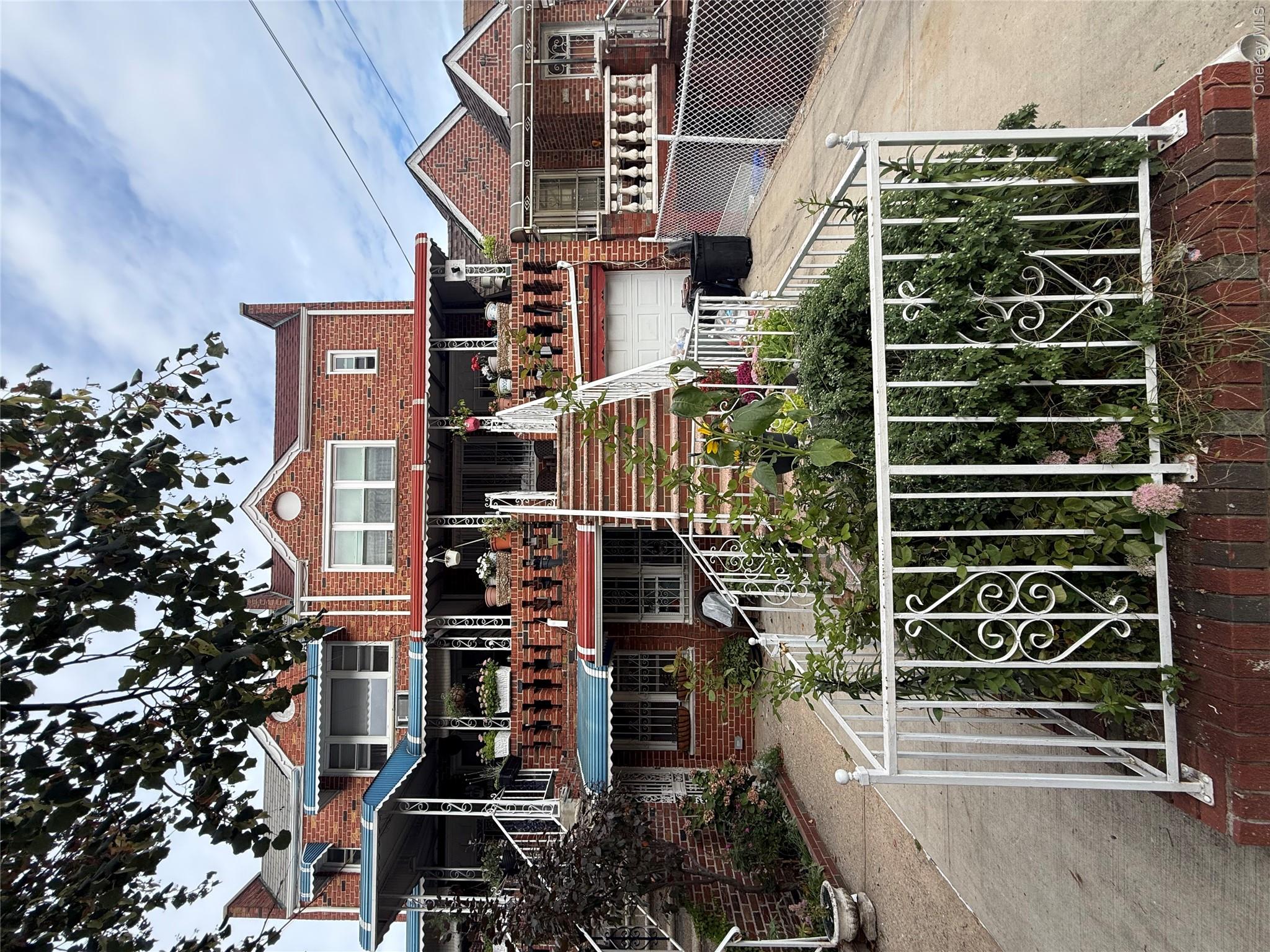 201 E 59th St