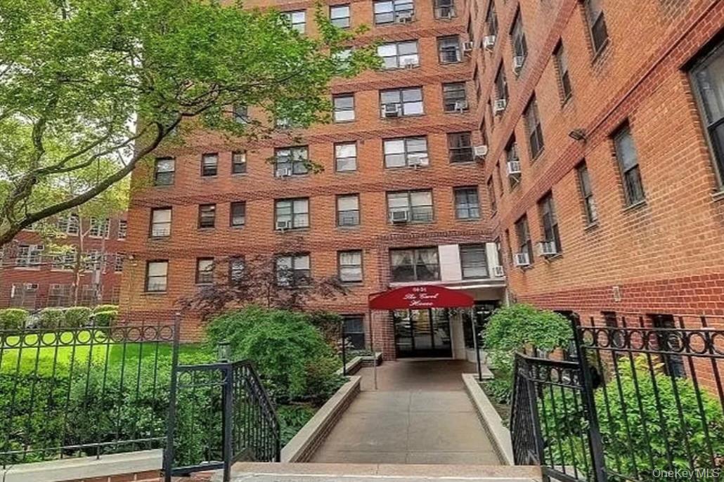 6434 102nd St Unit 9Z