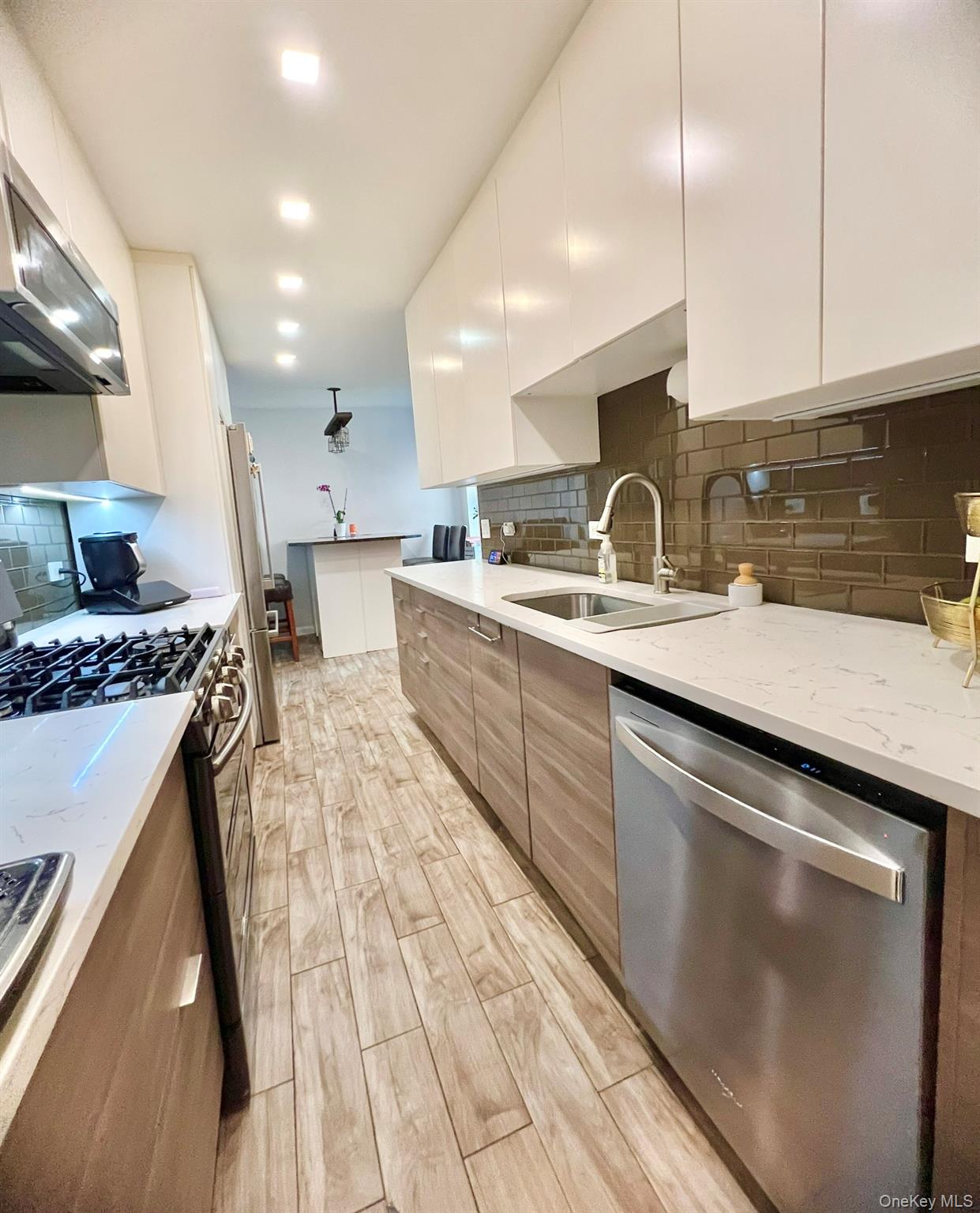 8330 98th St Unit 3A