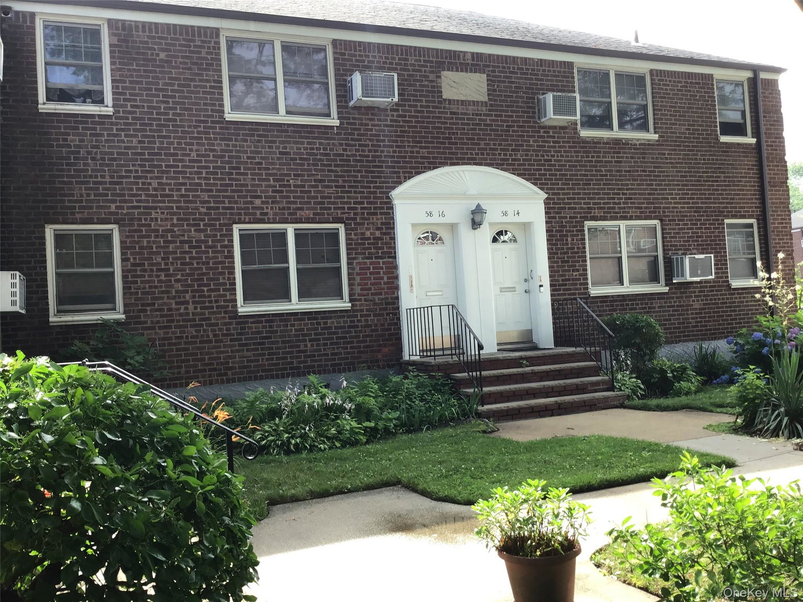 5814 251st St Unit 1