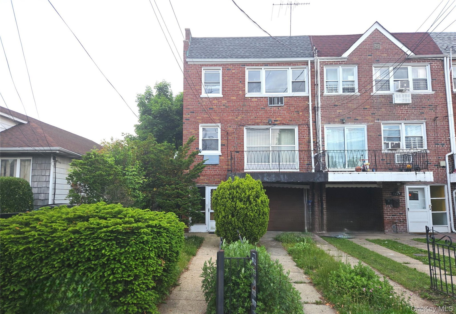 1386 Remsen Ave