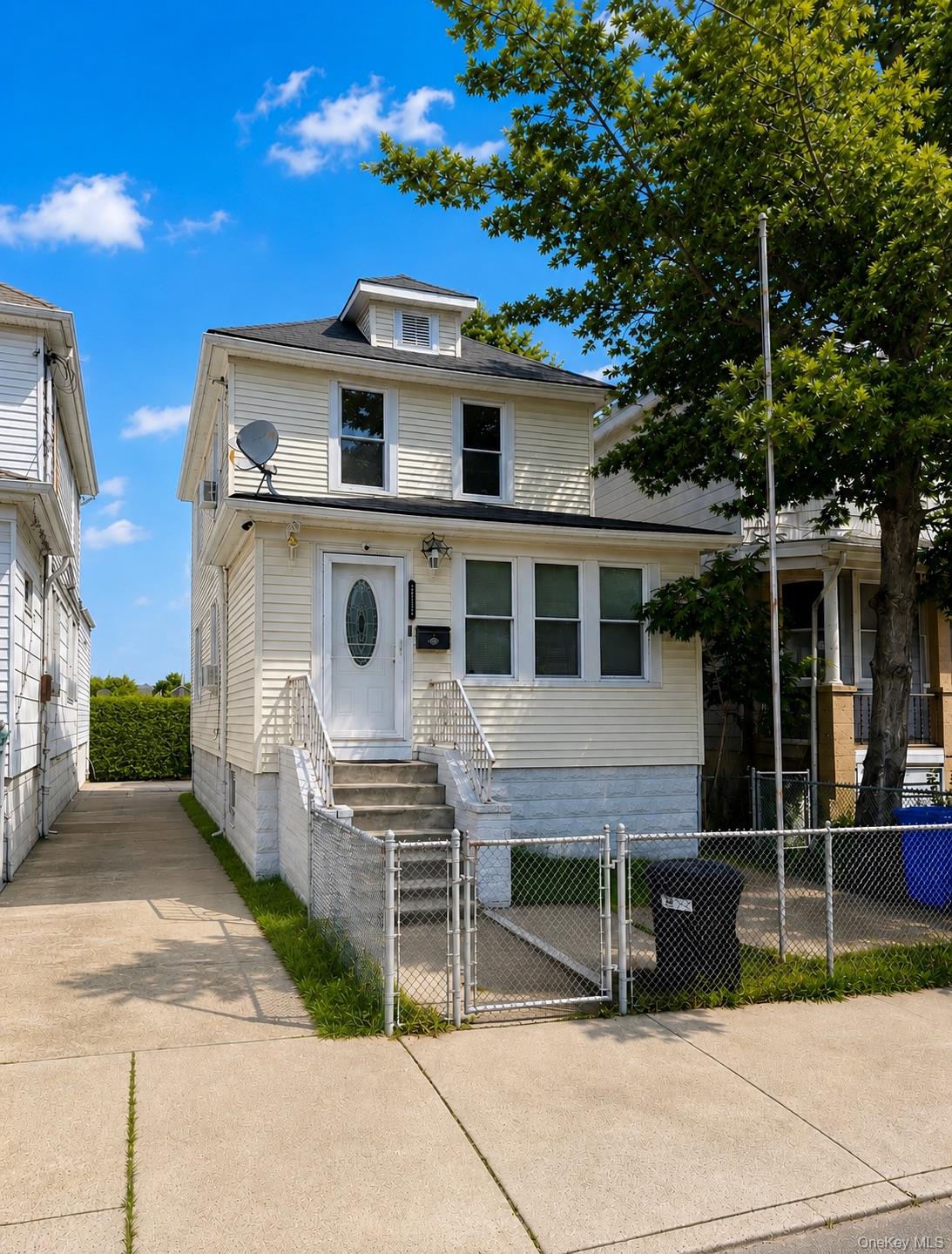 2729 Gifford Ave