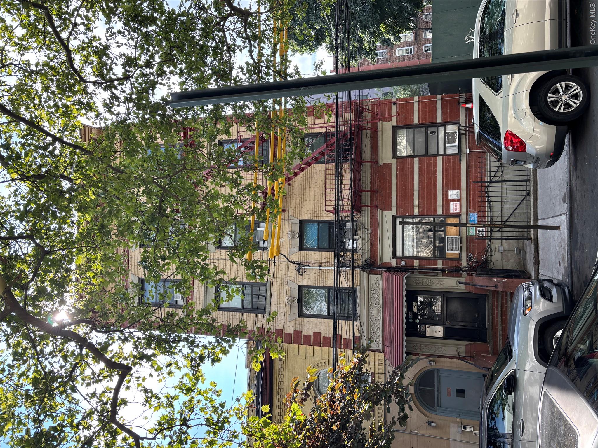 2308 Hughes Ave