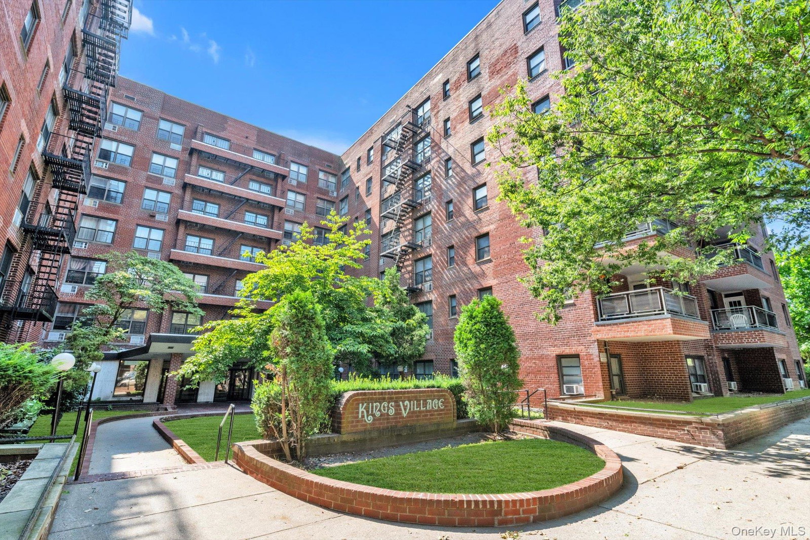 1199 E 53rd St Unit 5C