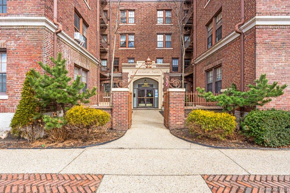 150 Burns St Unit 2G