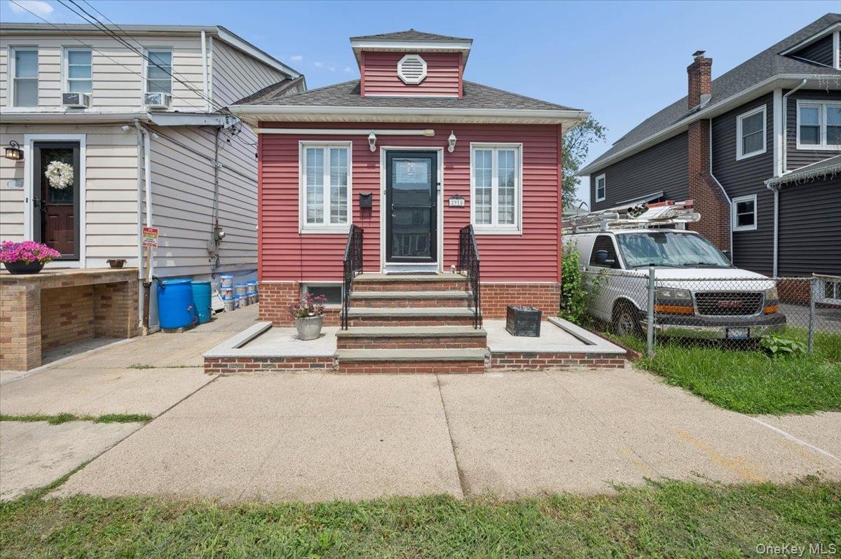 2915 Sommer Pl