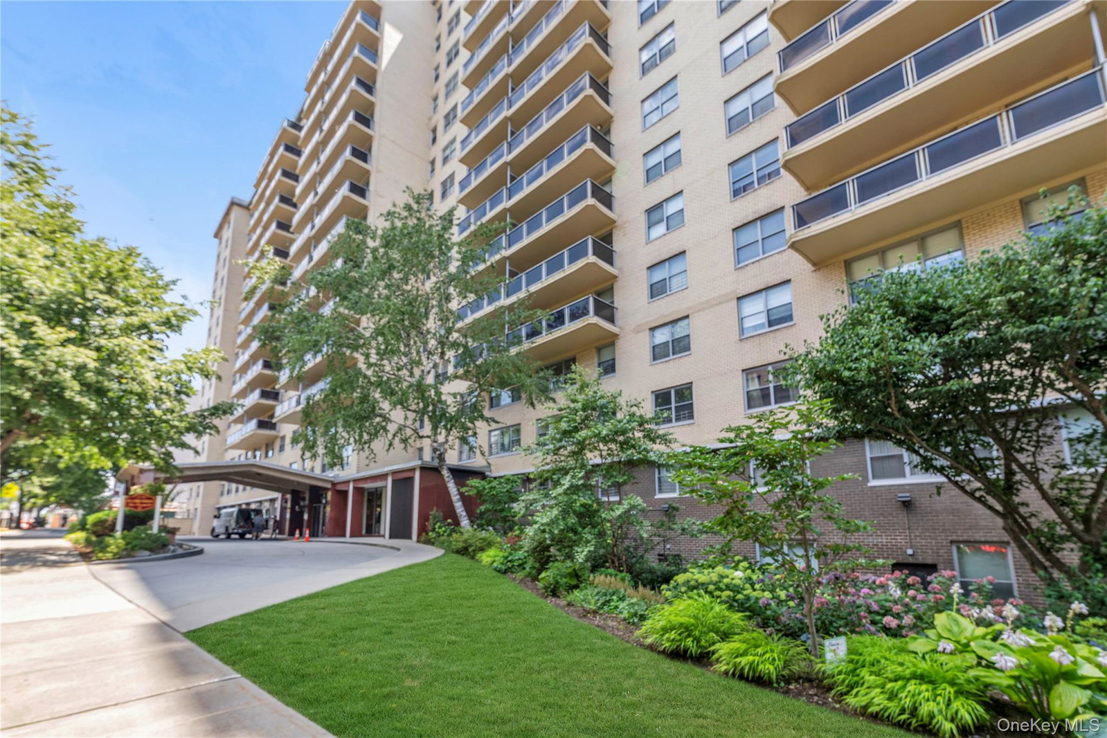 175-20 Wexford Terrace Unit 15U