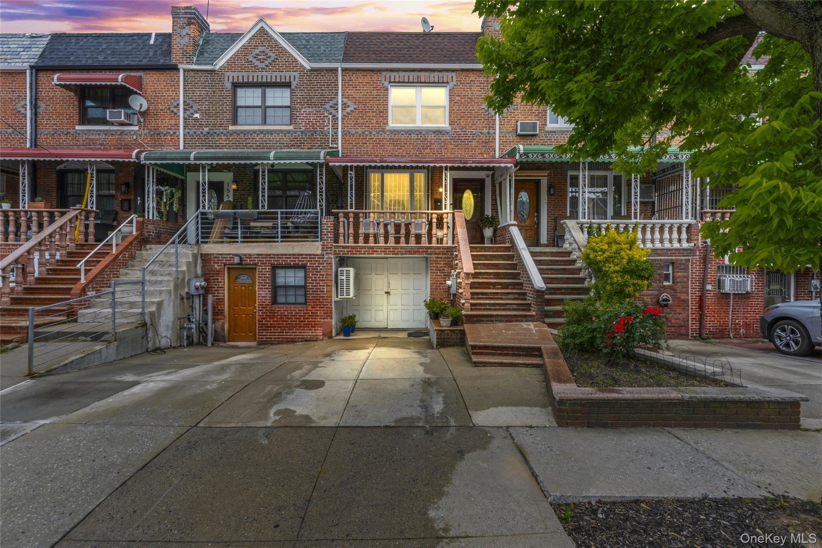 157 E 49th St