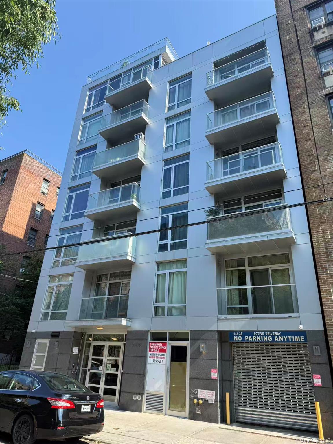 14438 35th Ave Unit 3B