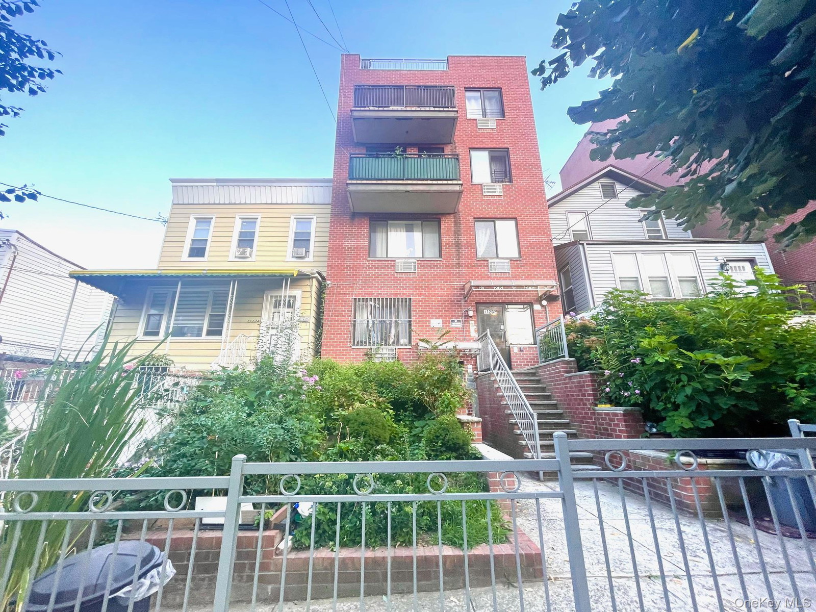11232 38th Ave Unit 1B