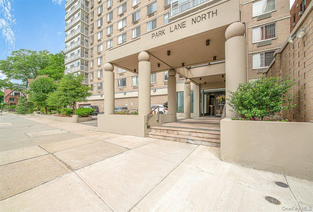 11817 Union Tpke Unit 12G