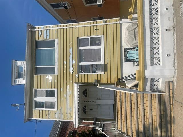 4451 Barnes Ave