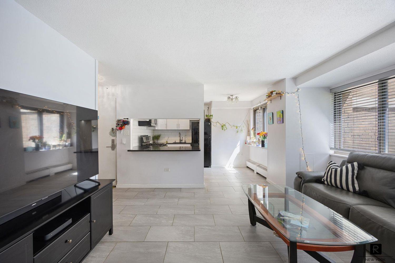 77 Fulton Street Unit 8-G