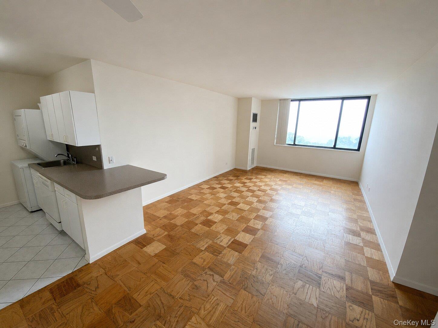 27010 Grand Central Pkwy Unit 7C