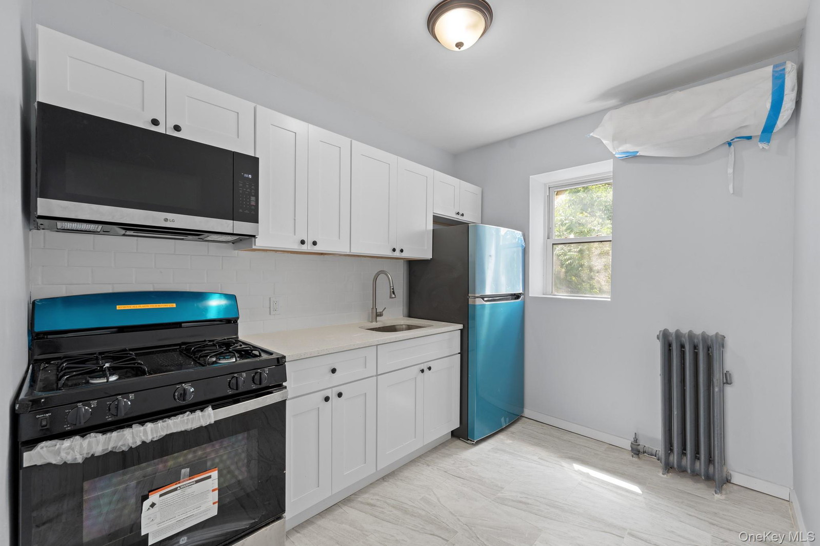 482 Hegeman Ave