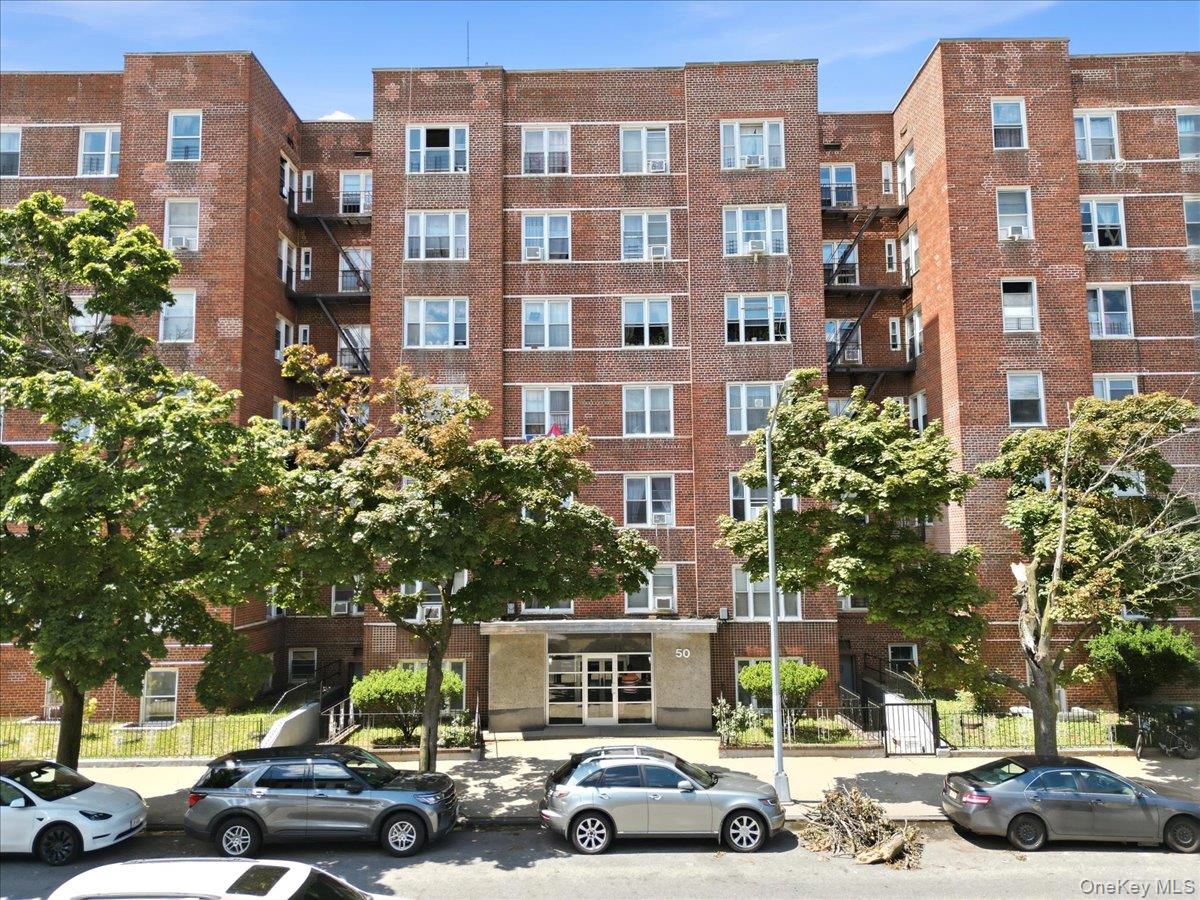 50 Kenilworth Pl Unit 6M