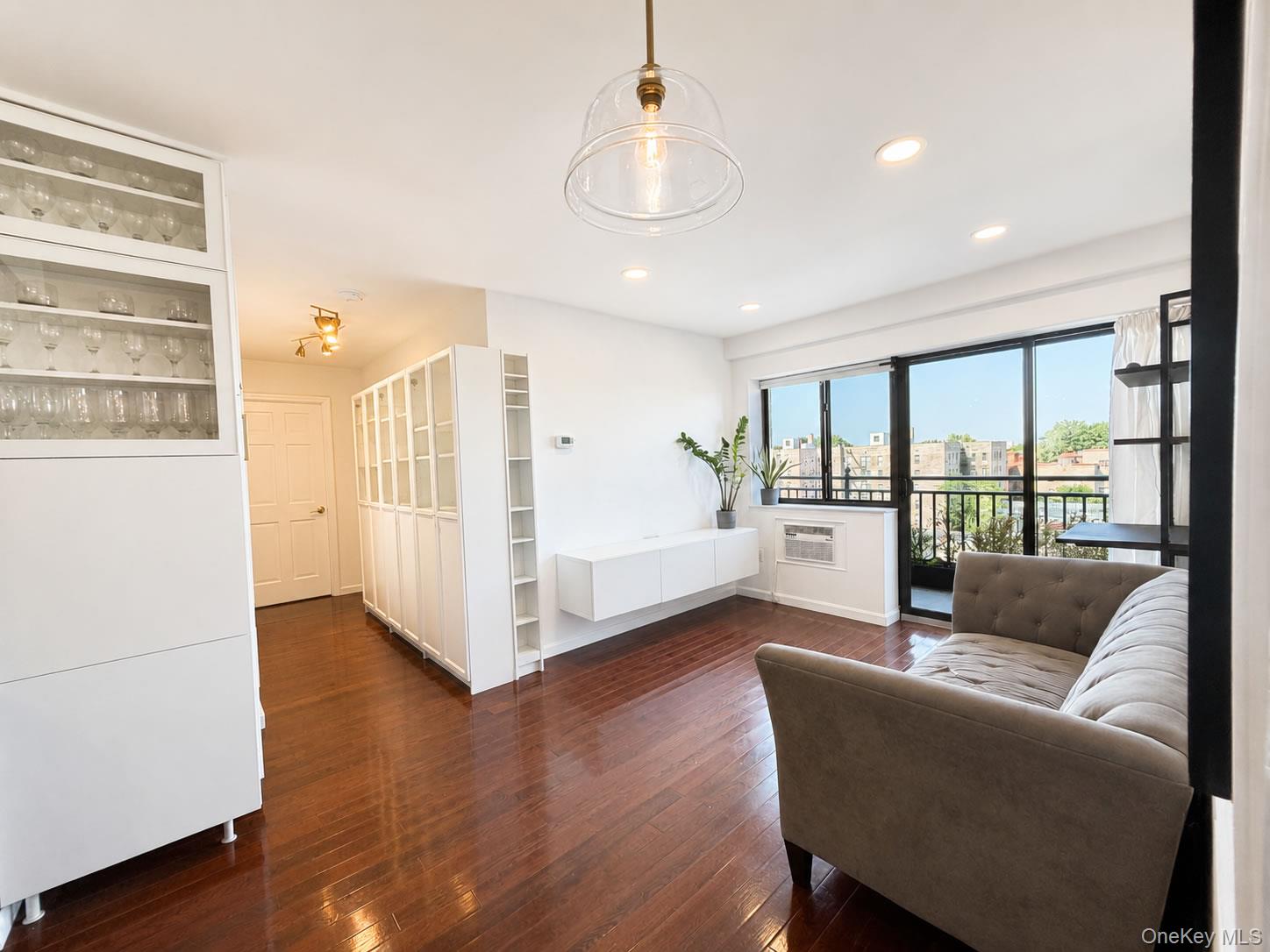 3749 81st St Unit 7D