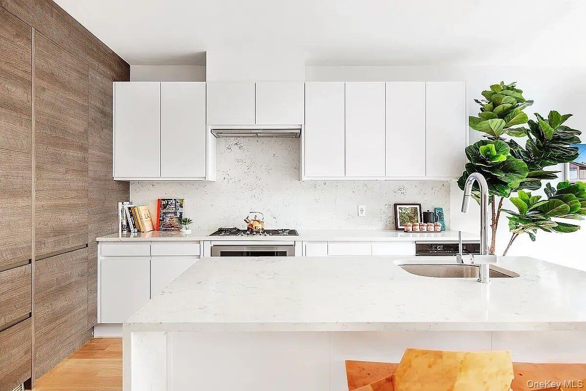 53 Grand St Unit 3