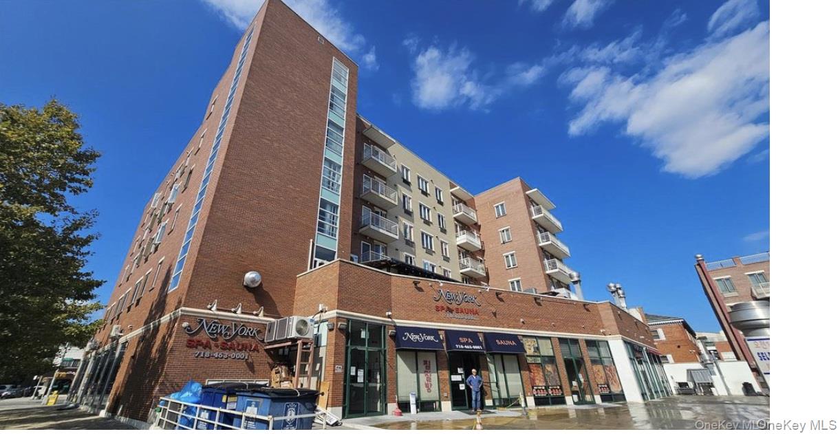 14906 Northern Blvd Unit 405