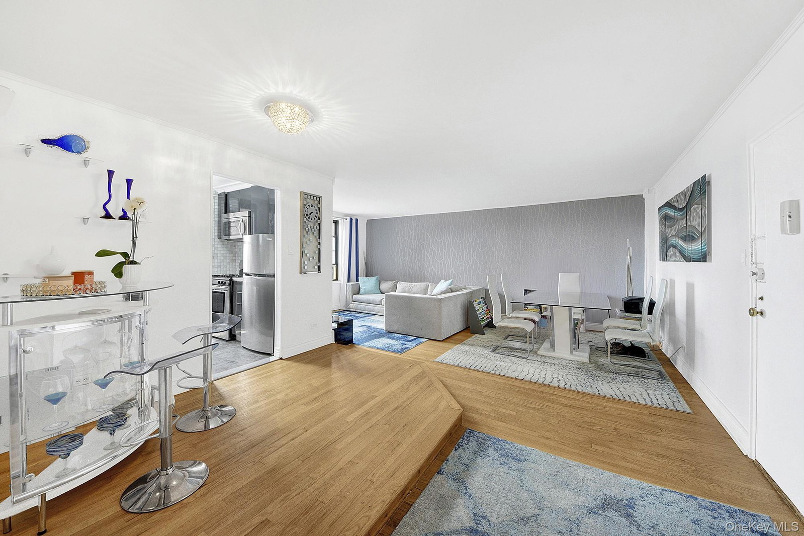 2550 Independence Ave Unit 5P