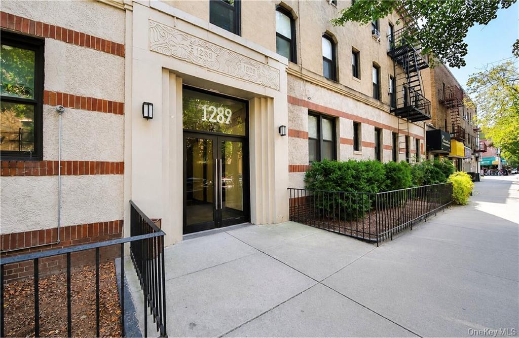 1289 E 19th St Unit D4