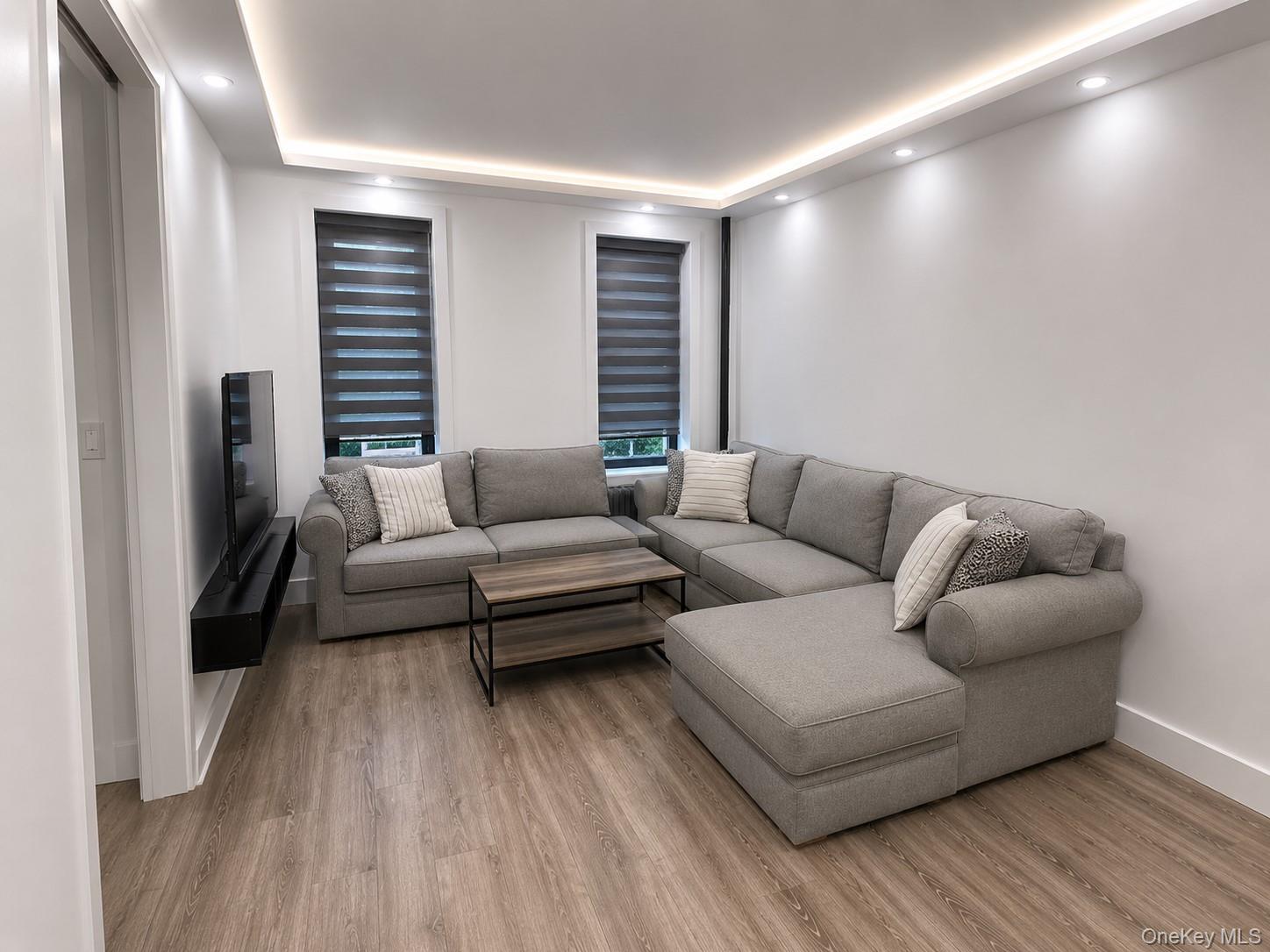 8352 Talbot St Unit 2G