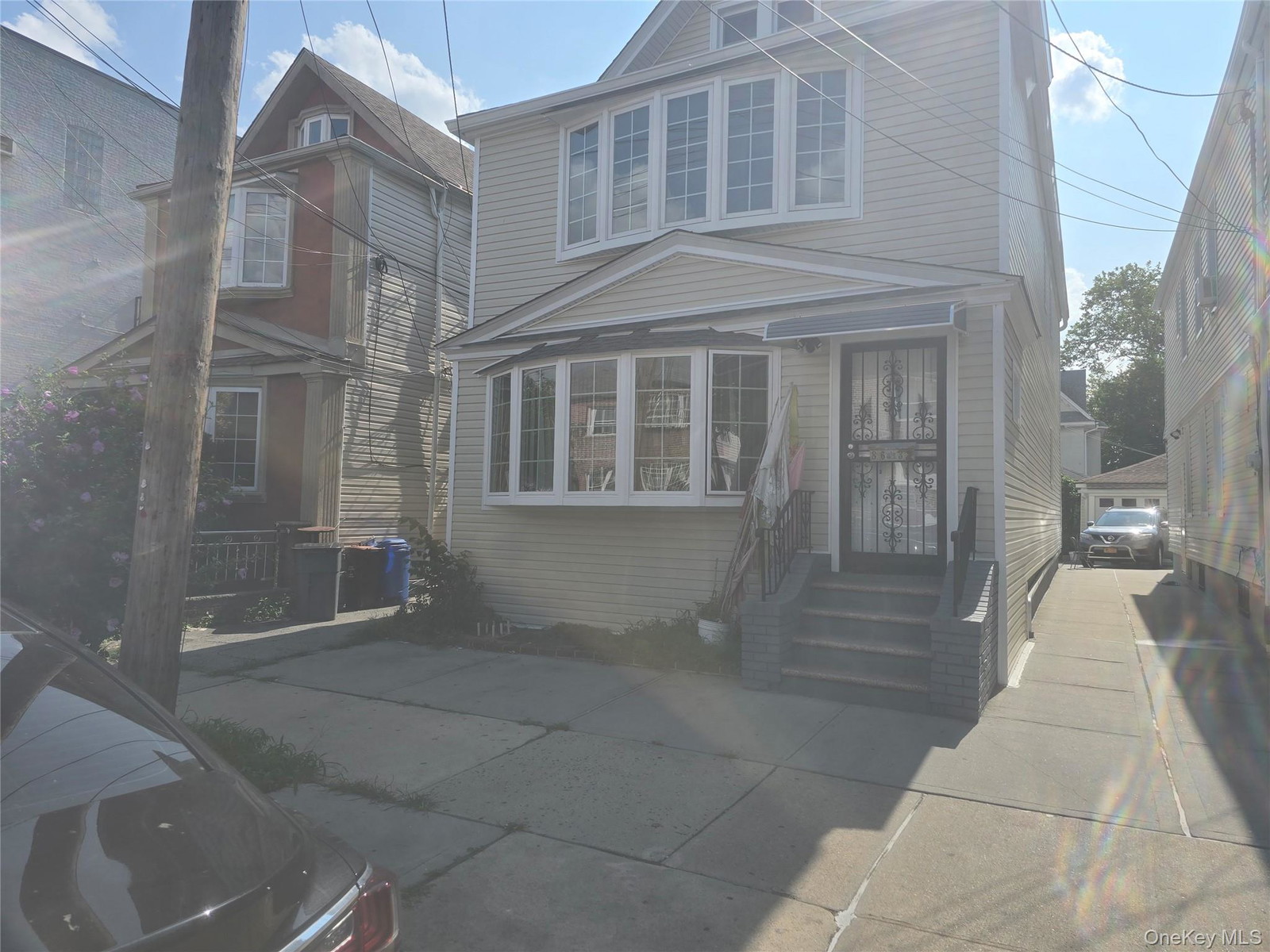 8632 122nd St