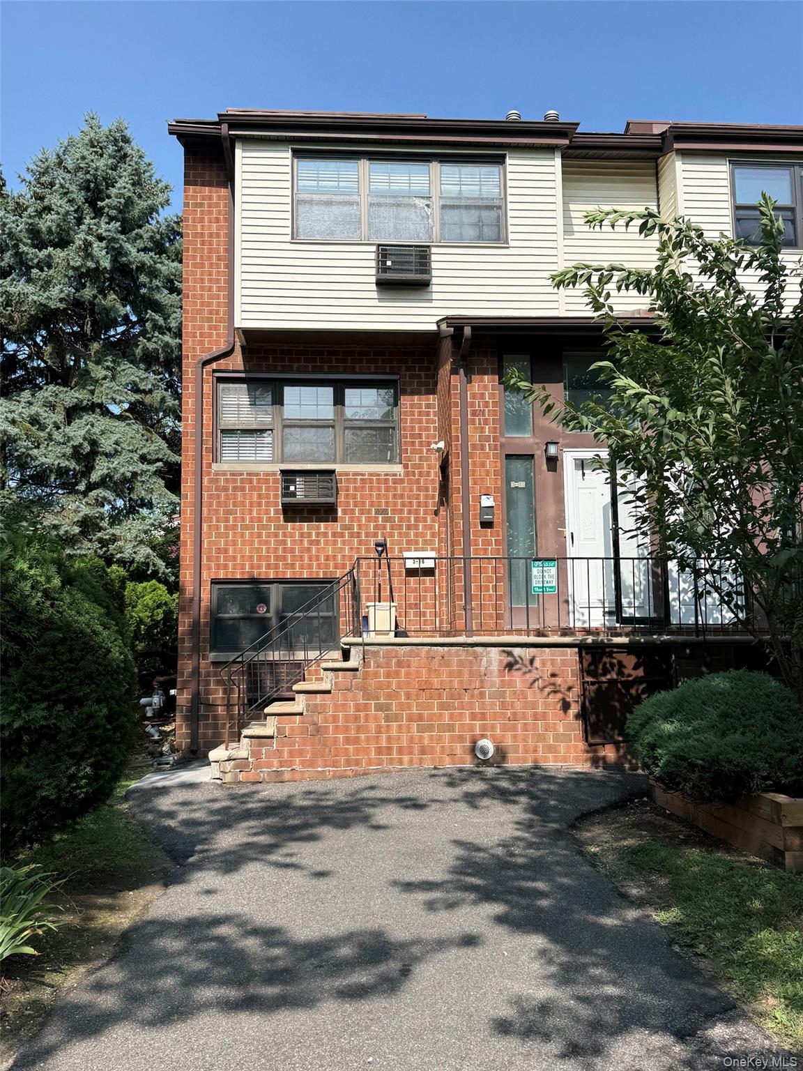 316 121st St Unit 72A