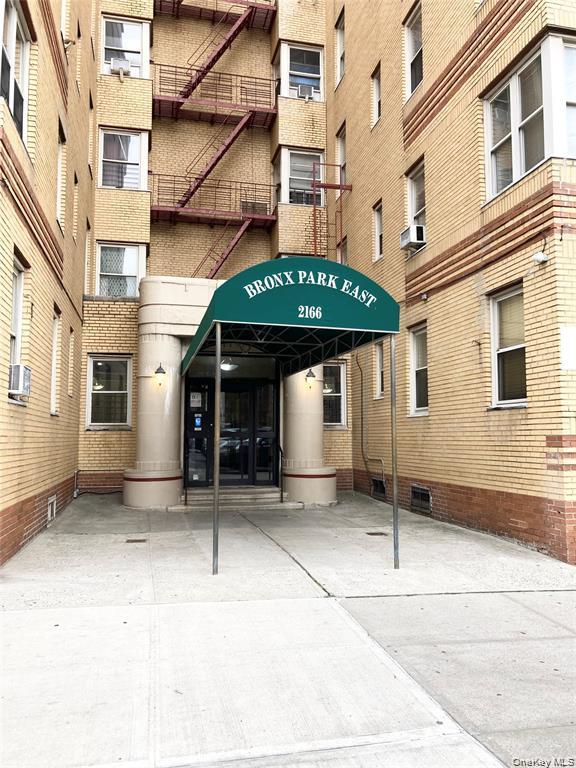 2166 Bronx Park E Unit 6C