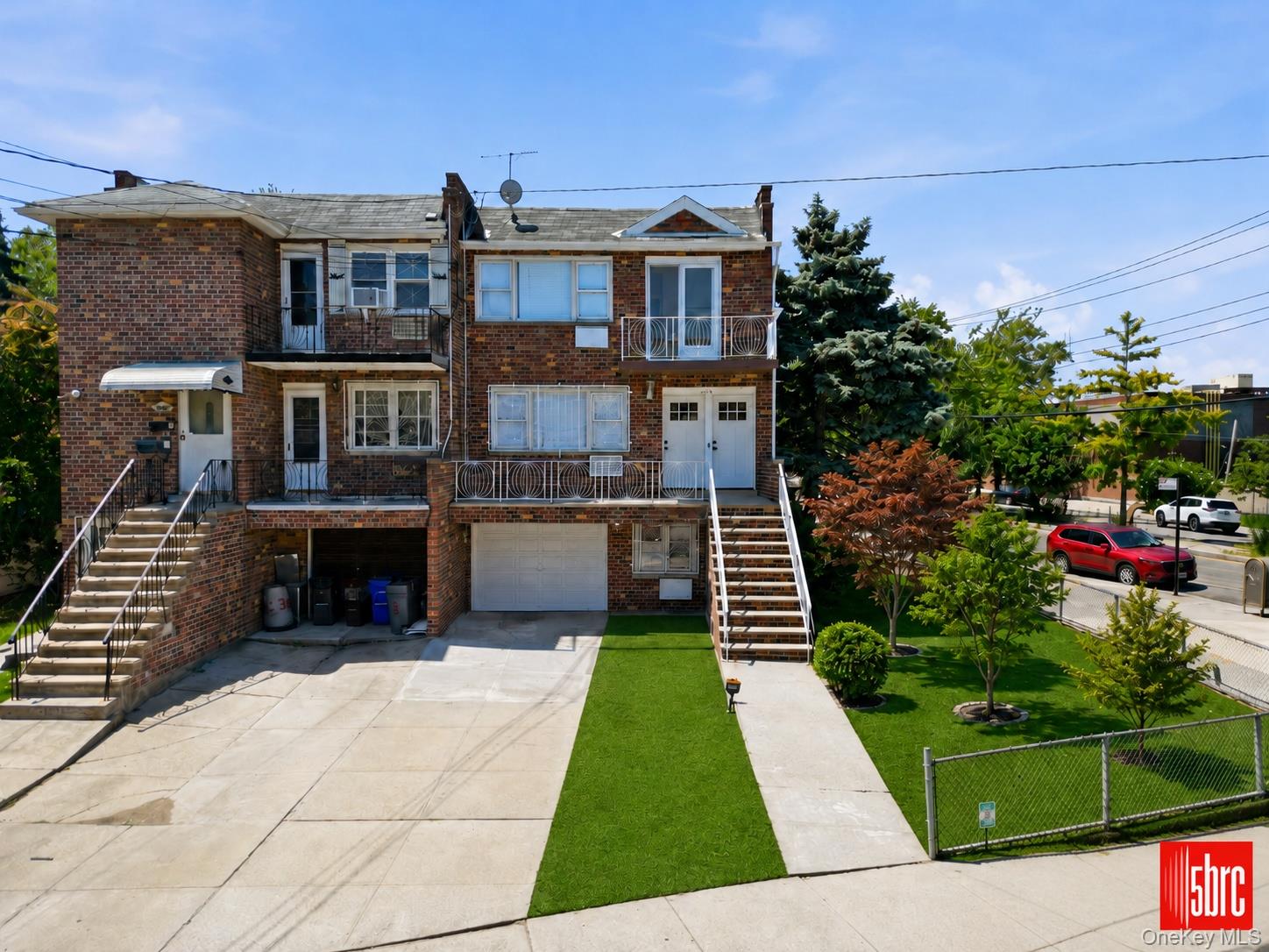 1204 E 72nd St