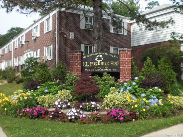 22131 Braddock Ave Unit Upper