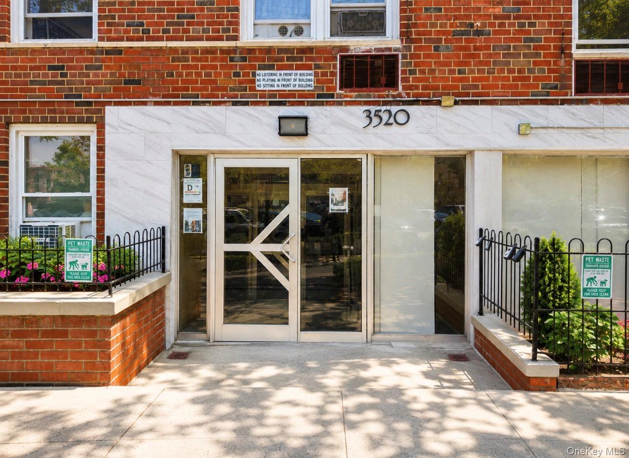 3520 Tryon Ave Unit 208