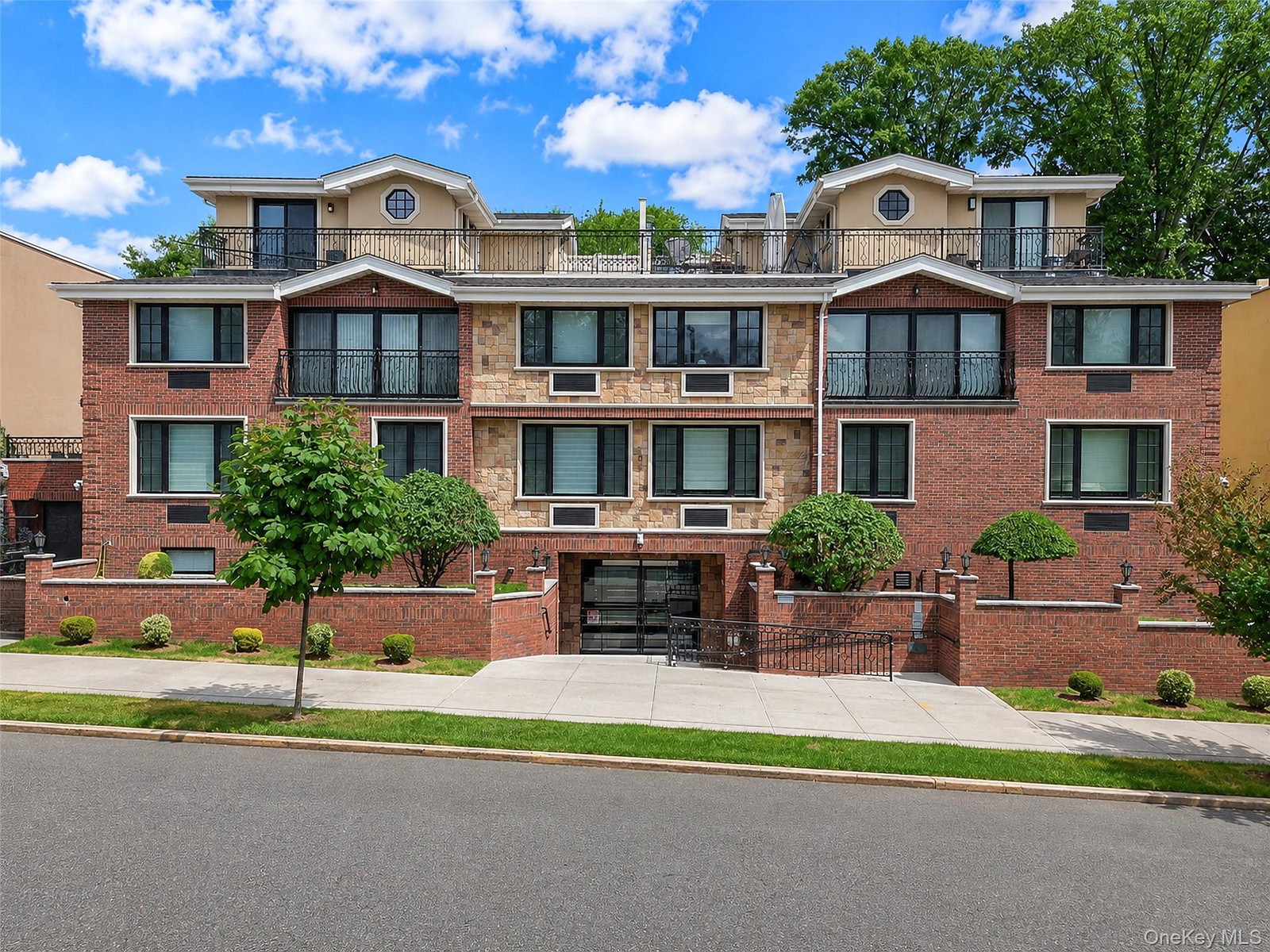 185 Battery Ave Unit 2A