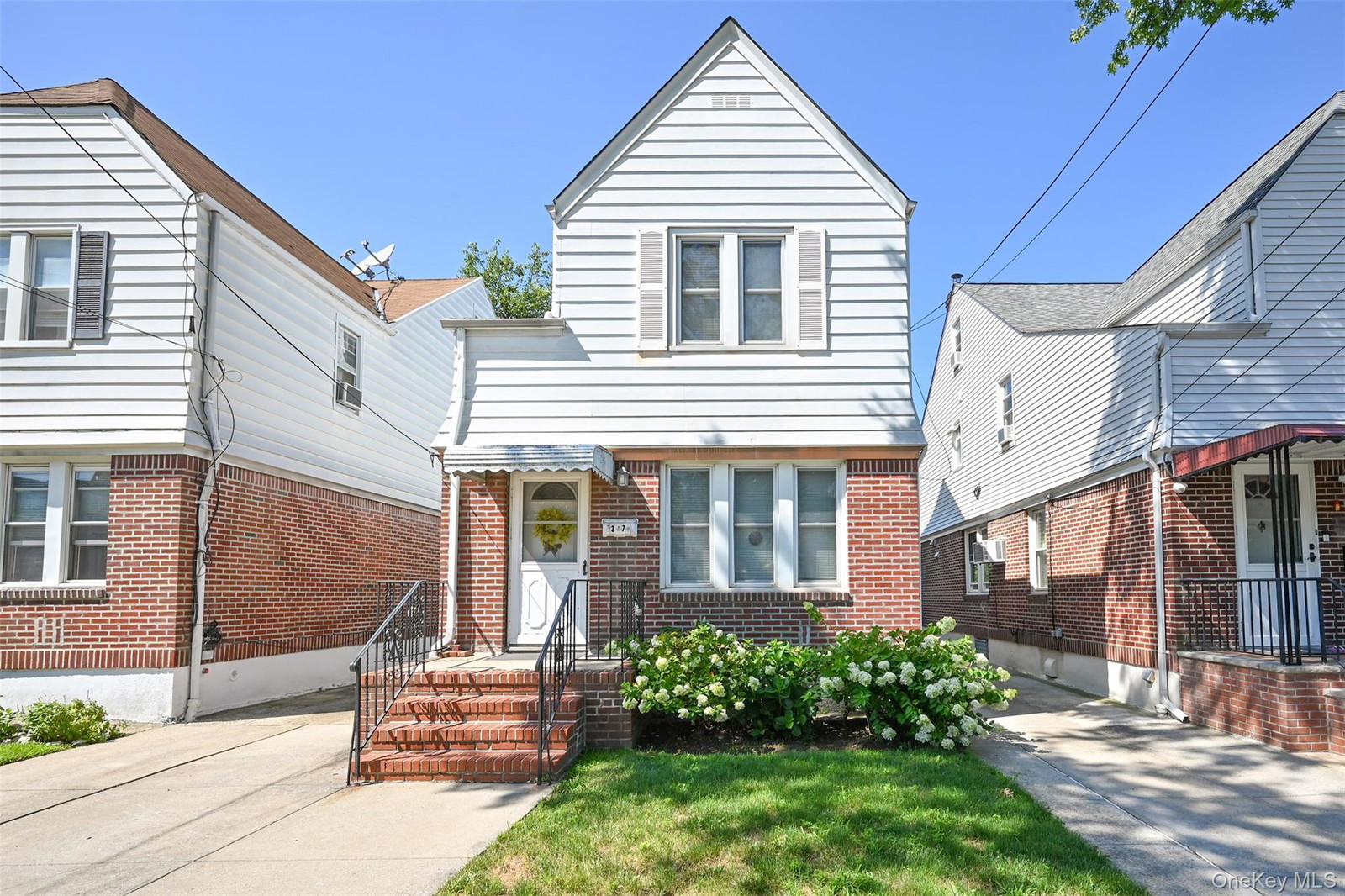 17137 Courtney Ave