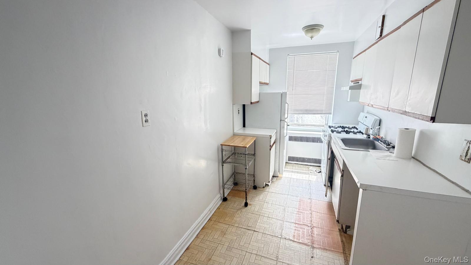 6141 Saunders St Unit B67