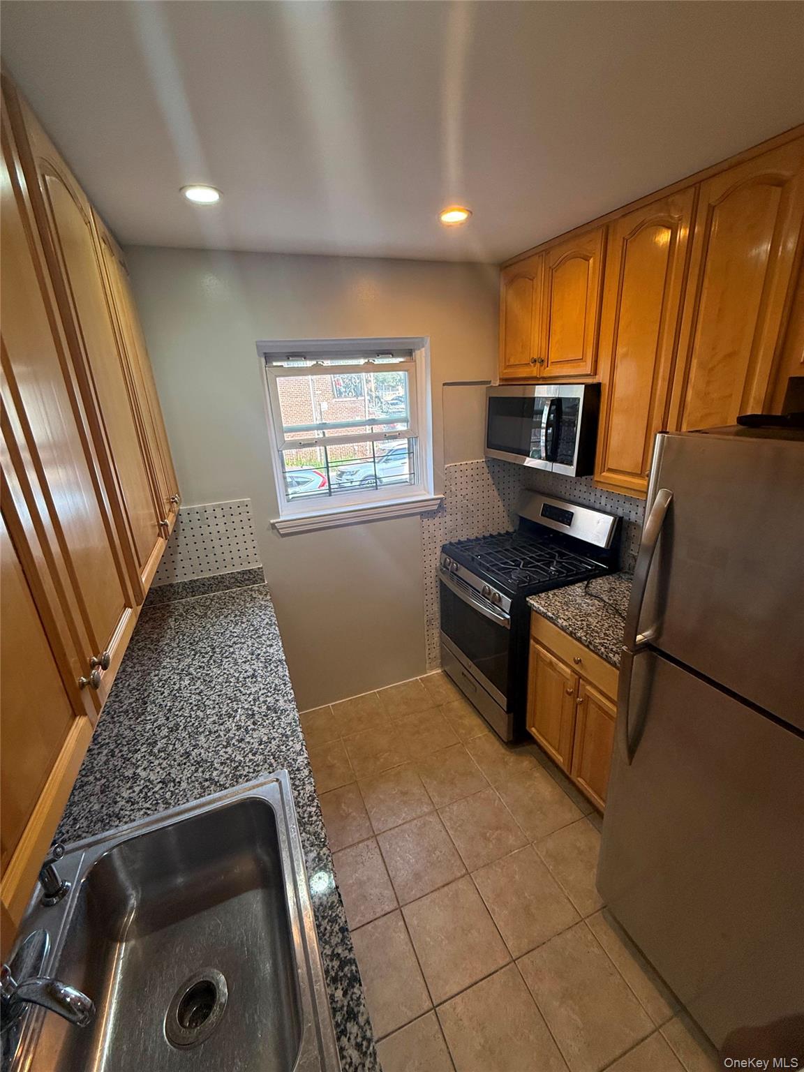 739 Adee Ave Unit 1