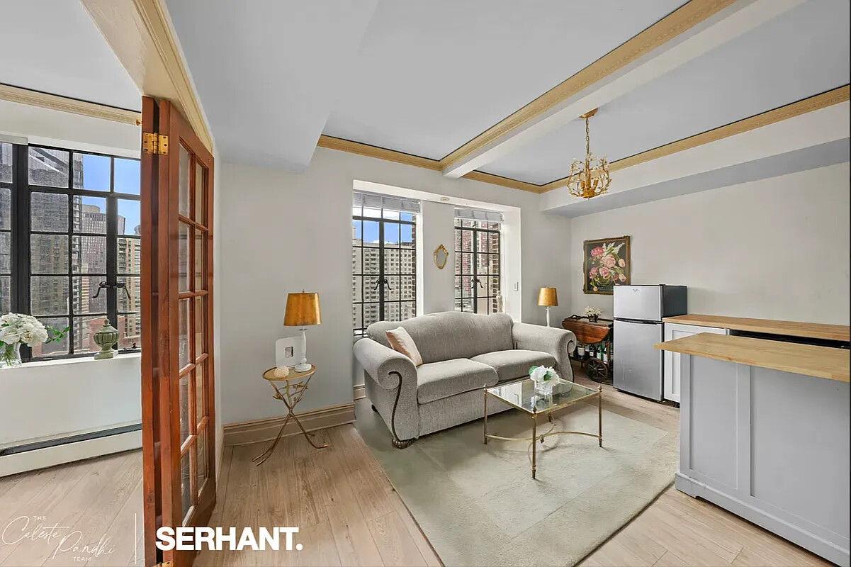 320 E 42nd Street Unit 2318