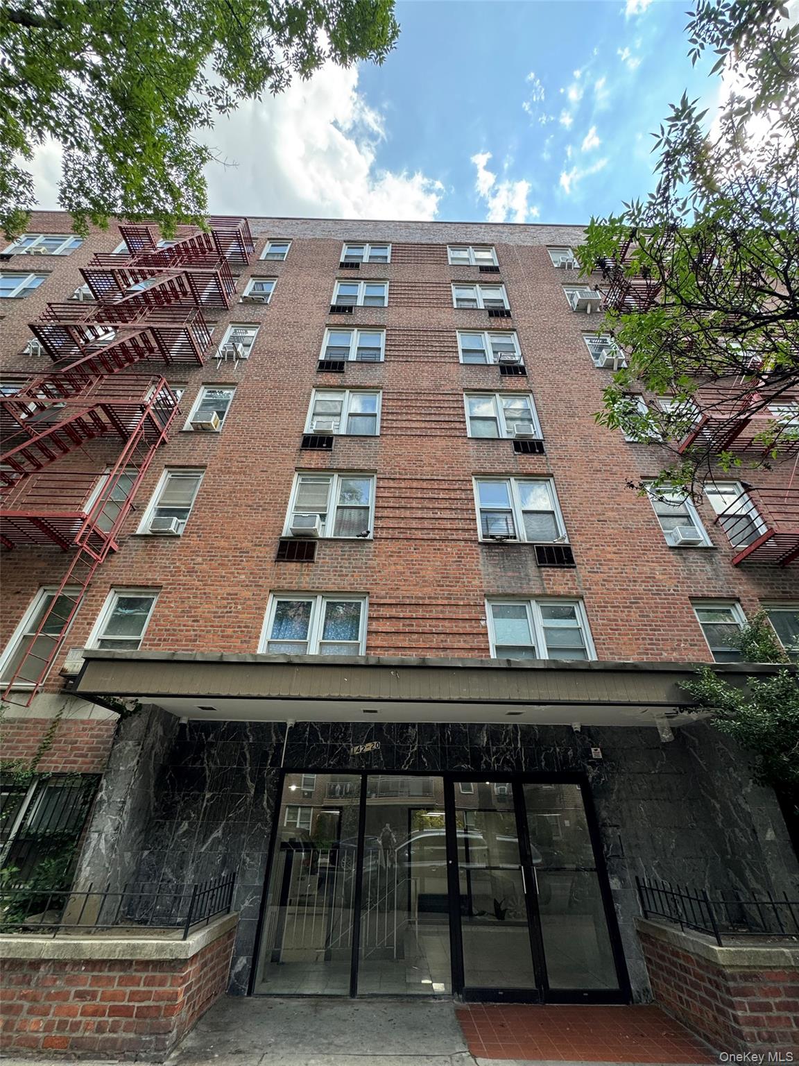 14220 41st Ave Unit 6C